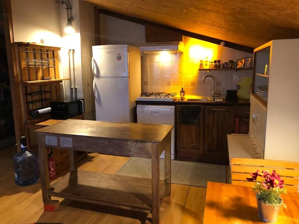Apartman Kaleici Benzersiz Donanimli Muethis Teras Keyfi Uygun Fiyat Ev Antalya