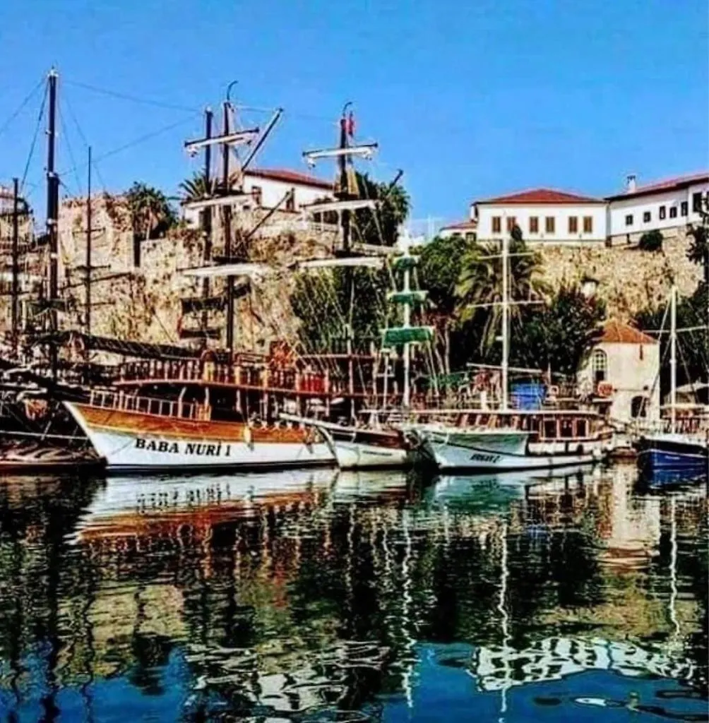 Kaleici Benzersiz Donanimli Muethis Teras Keyfi Uygun Fiyat Ev Antalya