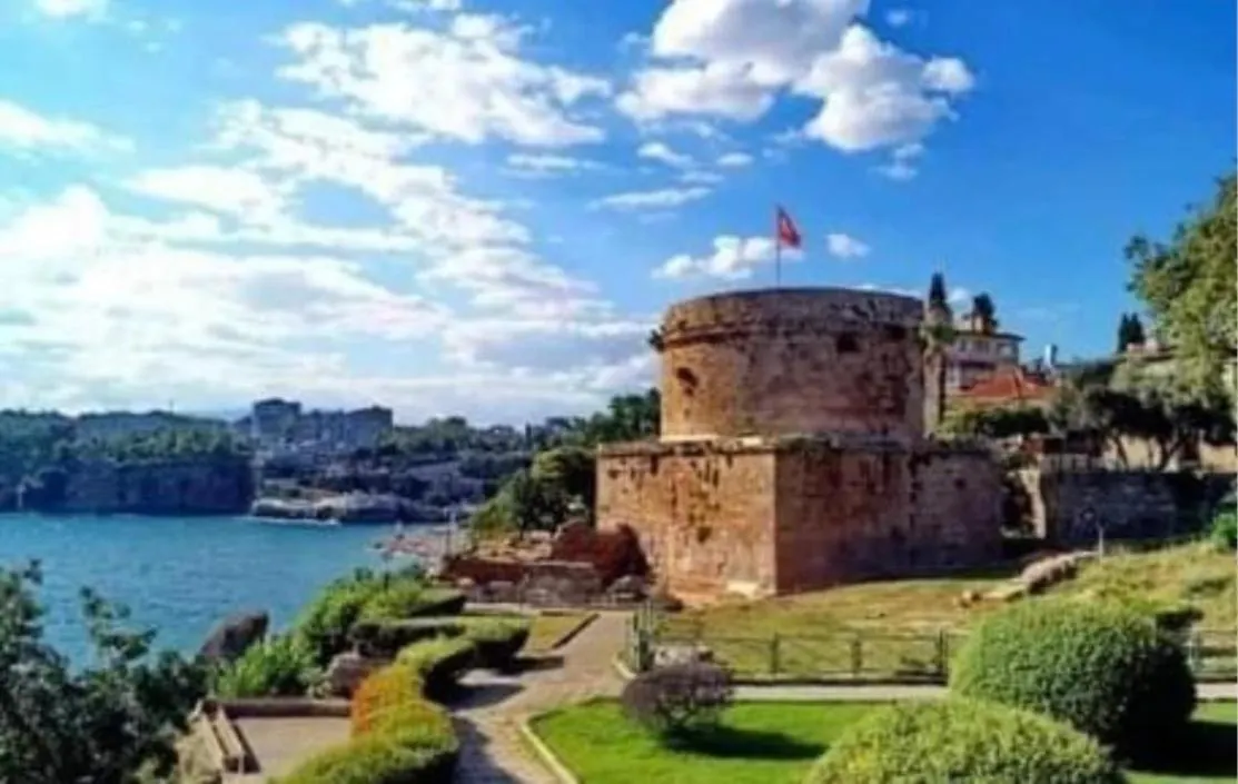 Kaleici Benzersiz Donanimli Muethis Teras Keyfi Uygun Fiyat Ev Antalya 0*,  Turkiet